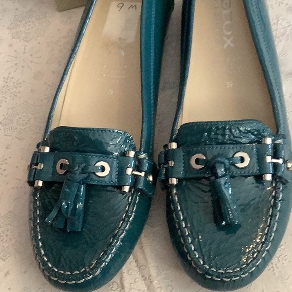 NWT Geox Respira. Shoes - Picture 2 of 8